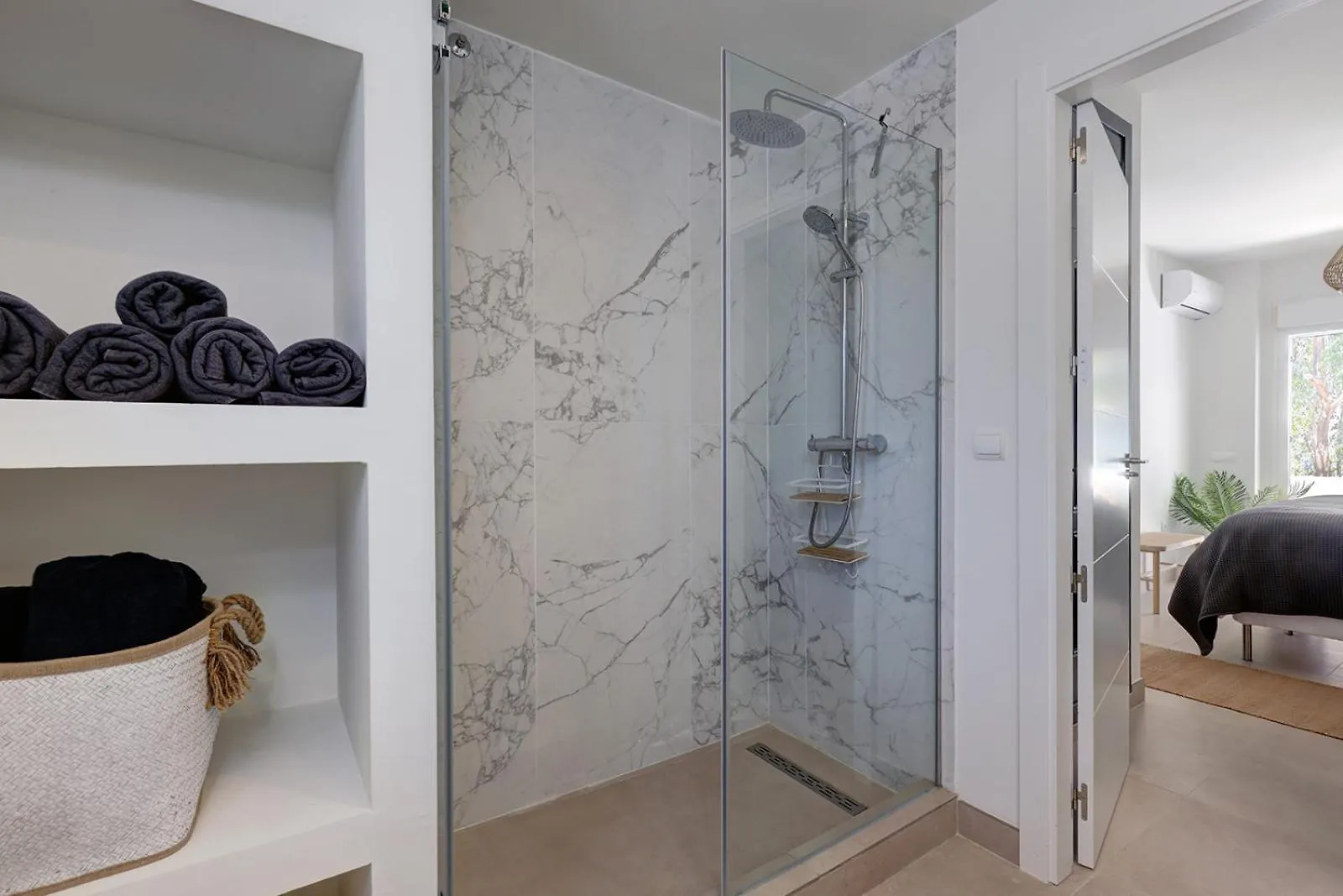 Apartment Alegro - Gerenoveerd Appartement Direct Aan Zee إِستيبونا 0*,  إسبانيا